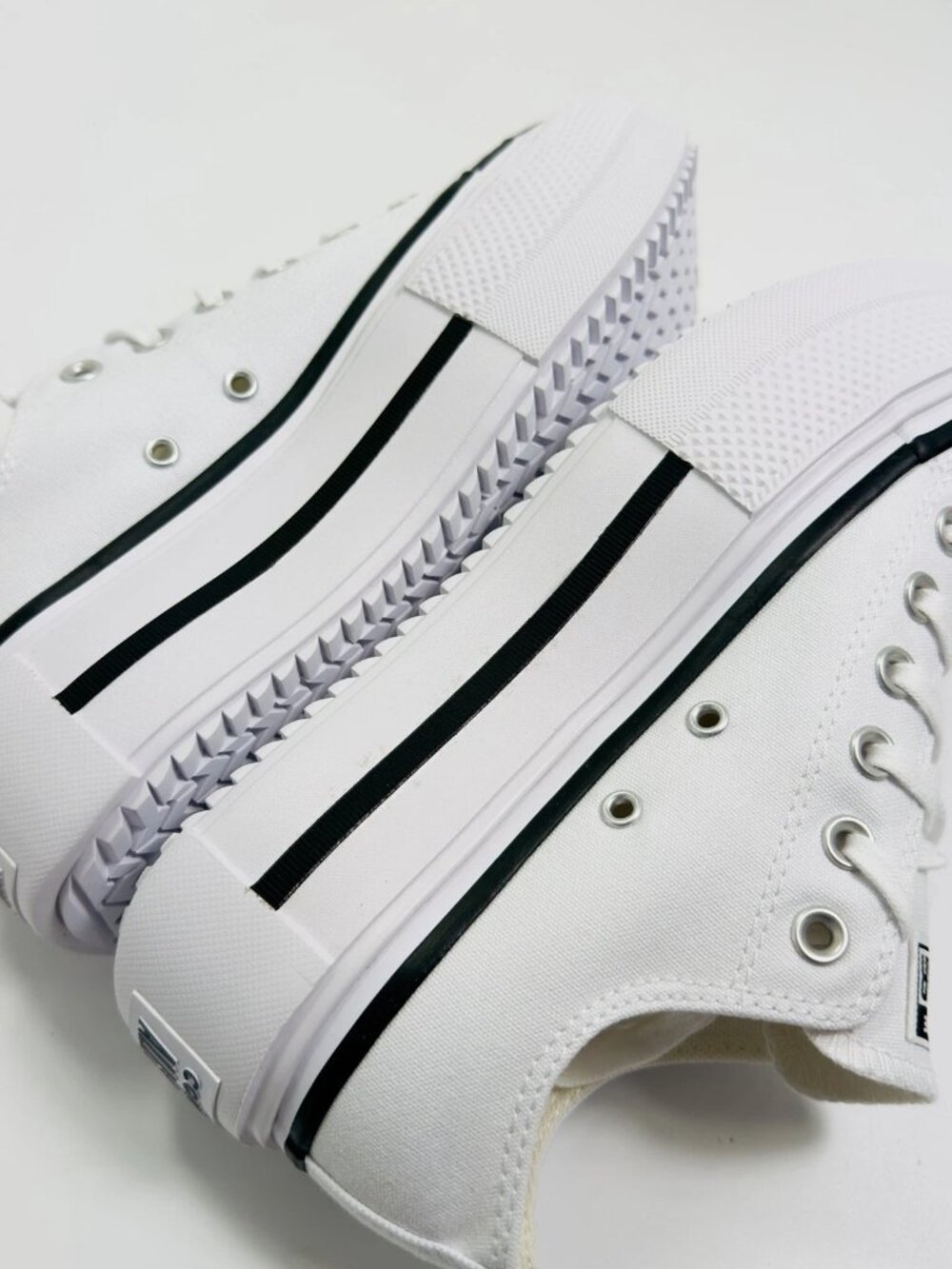Converse Chuck Taylor All Star Lift Double Stack Platform White Size 8 NWOB - Picture 6 of 9